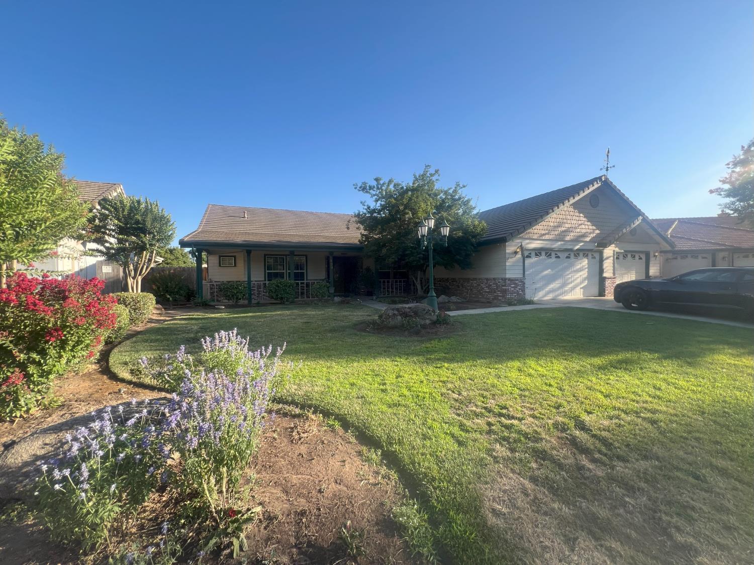 1339 E Feemster, Visalia, CA 93292