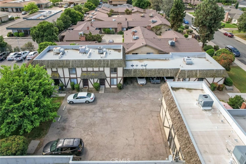 2440 S Sallee Ct, Visalia, CA 93277