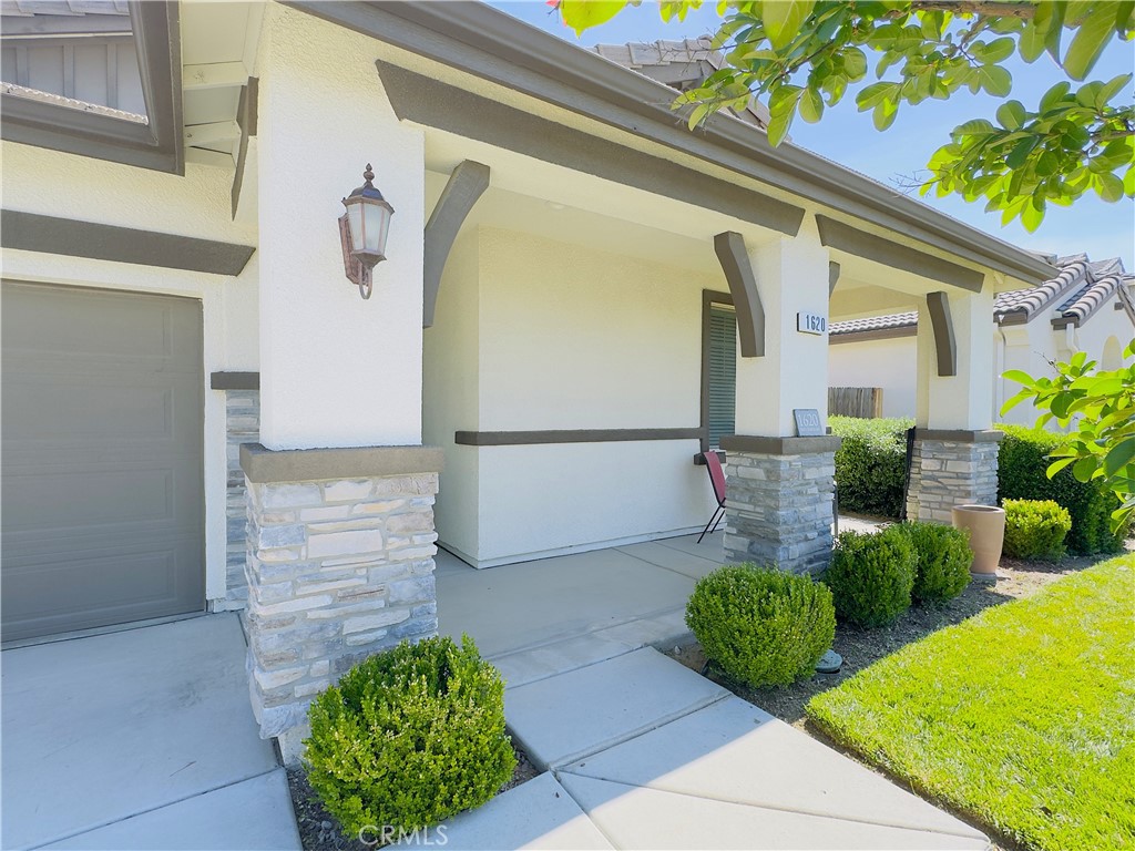 1620 W Porter, Visalia, CA 93291