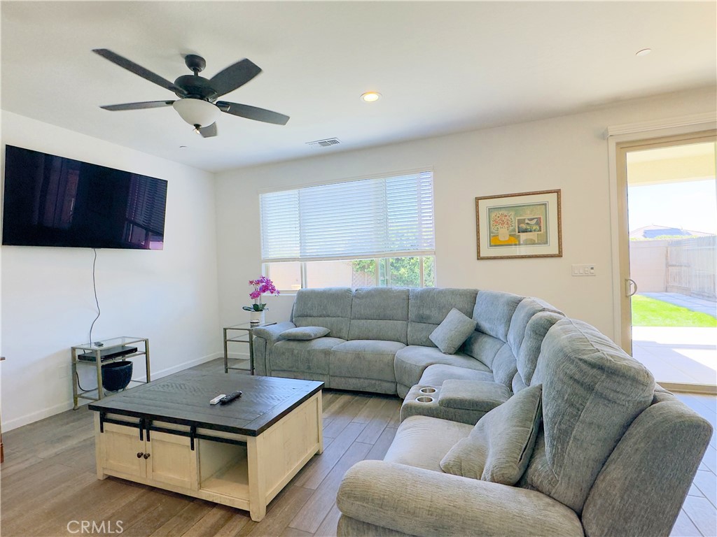 1620 W Porter, Visalia, CA 93291