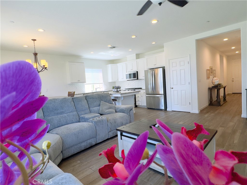 1620 W Porter, Visalia, CA 93291