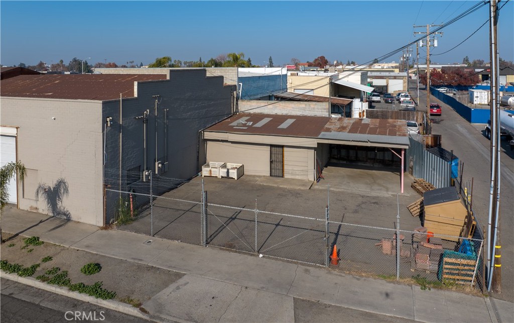 460 S K St, Tulare, CA 93274