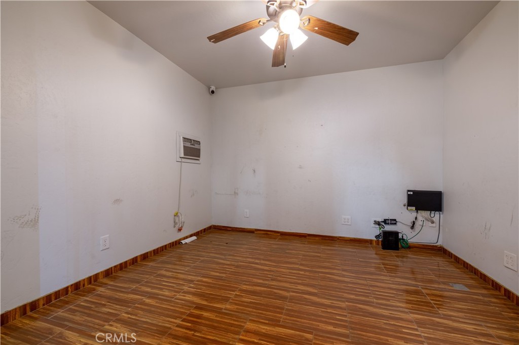 460 S K St, Tulare, CA 93274