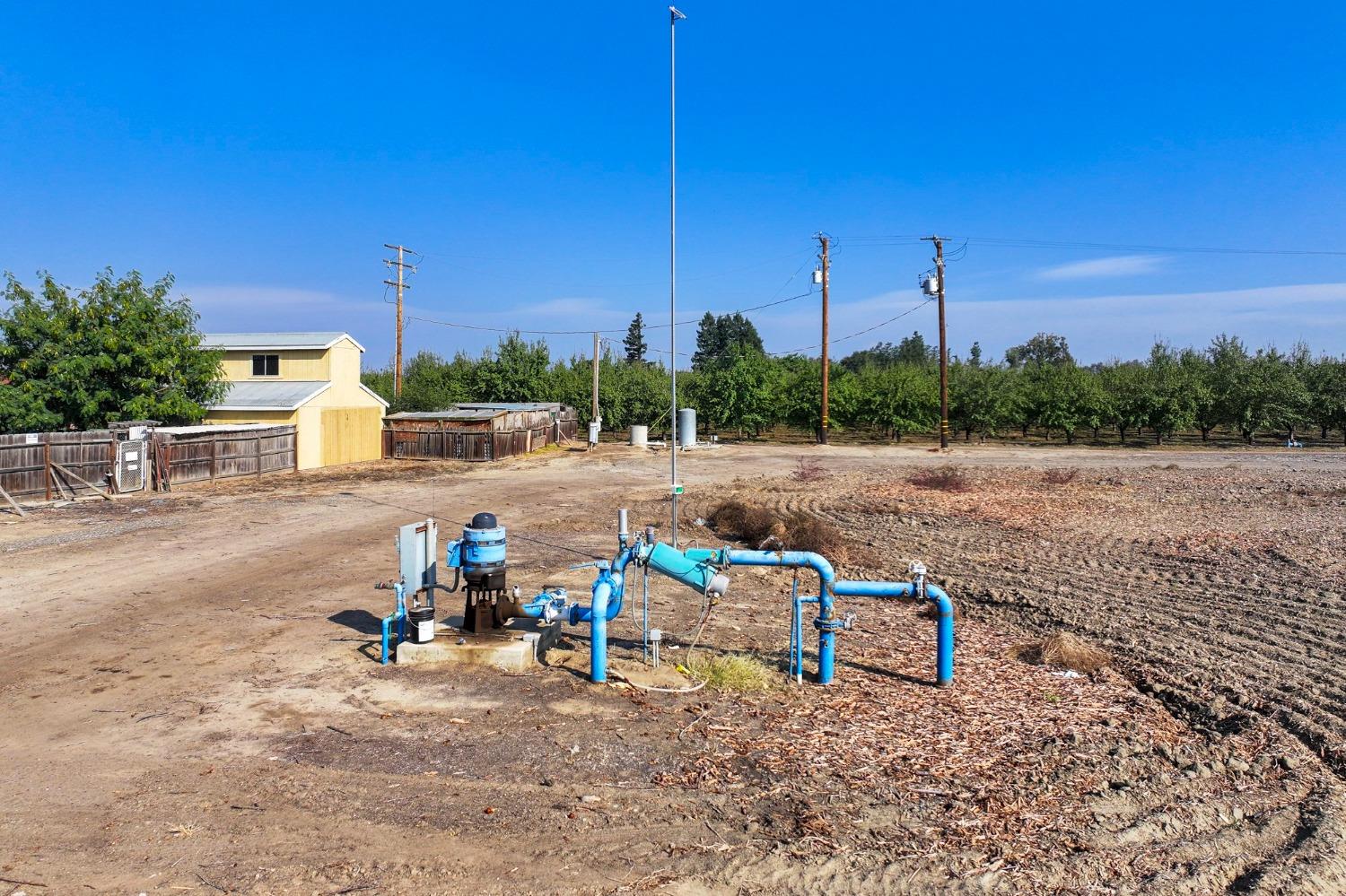 27274 S Mooney Blvd, Visalia, CA 93277