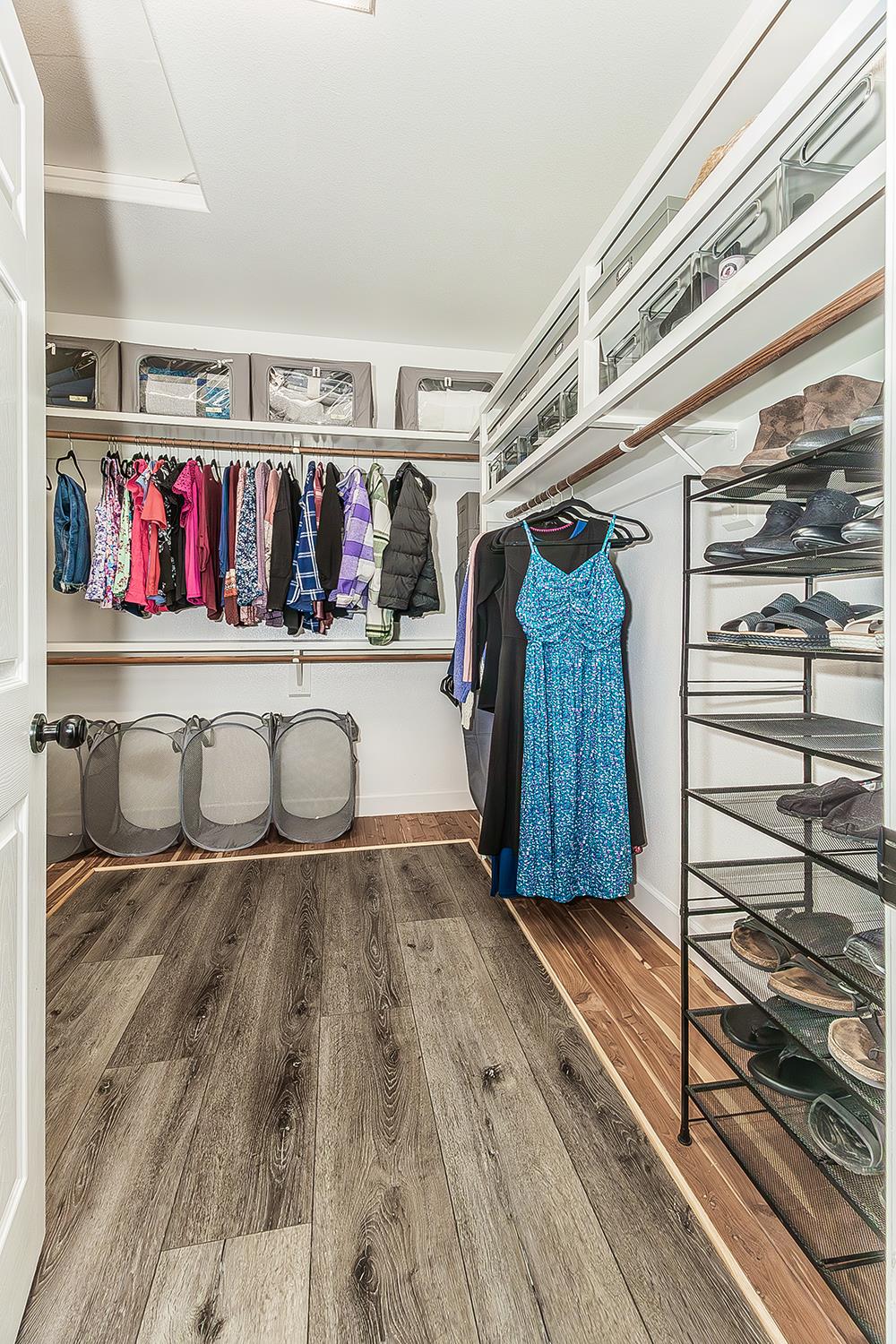 2409 SE Cottonwood Cir, Visalia, CA 93277