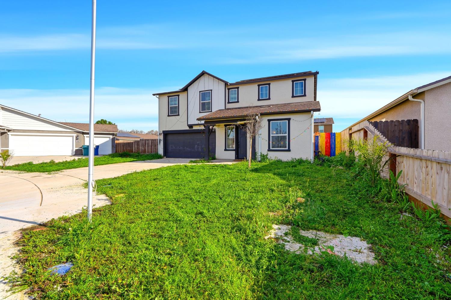 2456 Wolf Creek Pl, Tulare, CA 93274