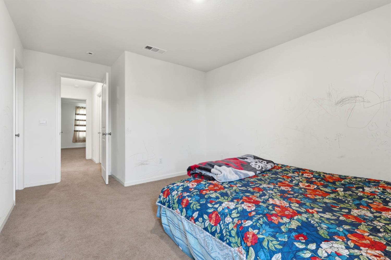 2456 Wolf Creek Pl, Tulare, CA 93274