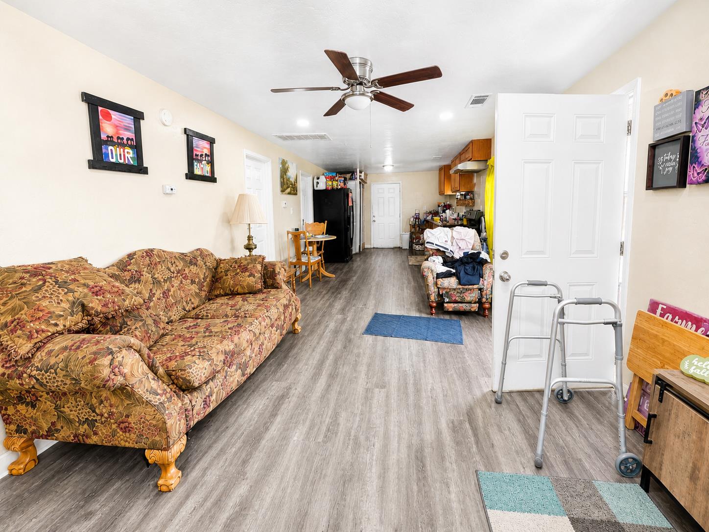 13936 Front St, Armona, CA 93202