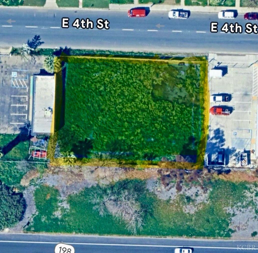 311 E 4th St, Hanford, CA 93230