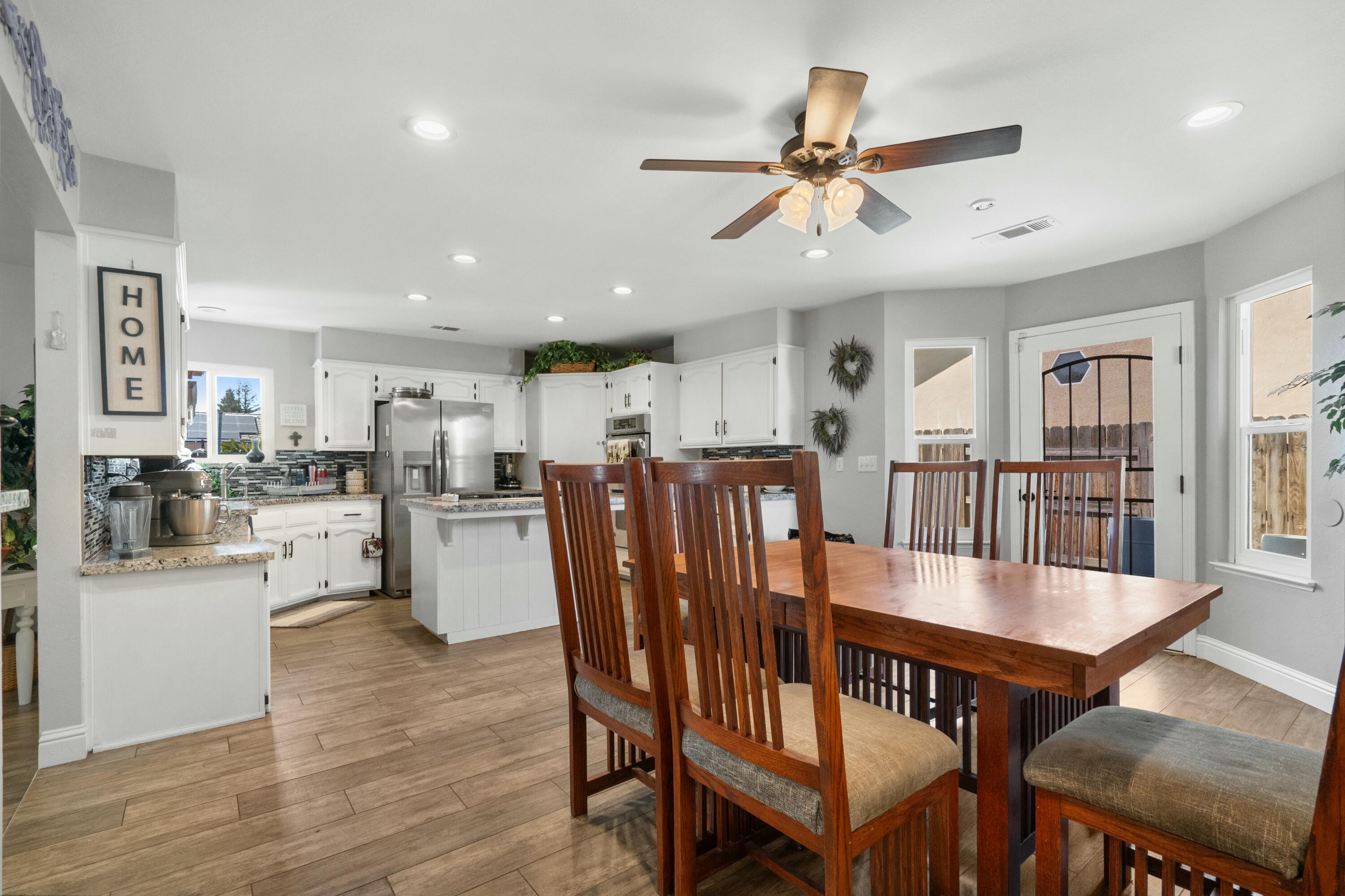 1103 N Vista St, Visalia, CA 93292