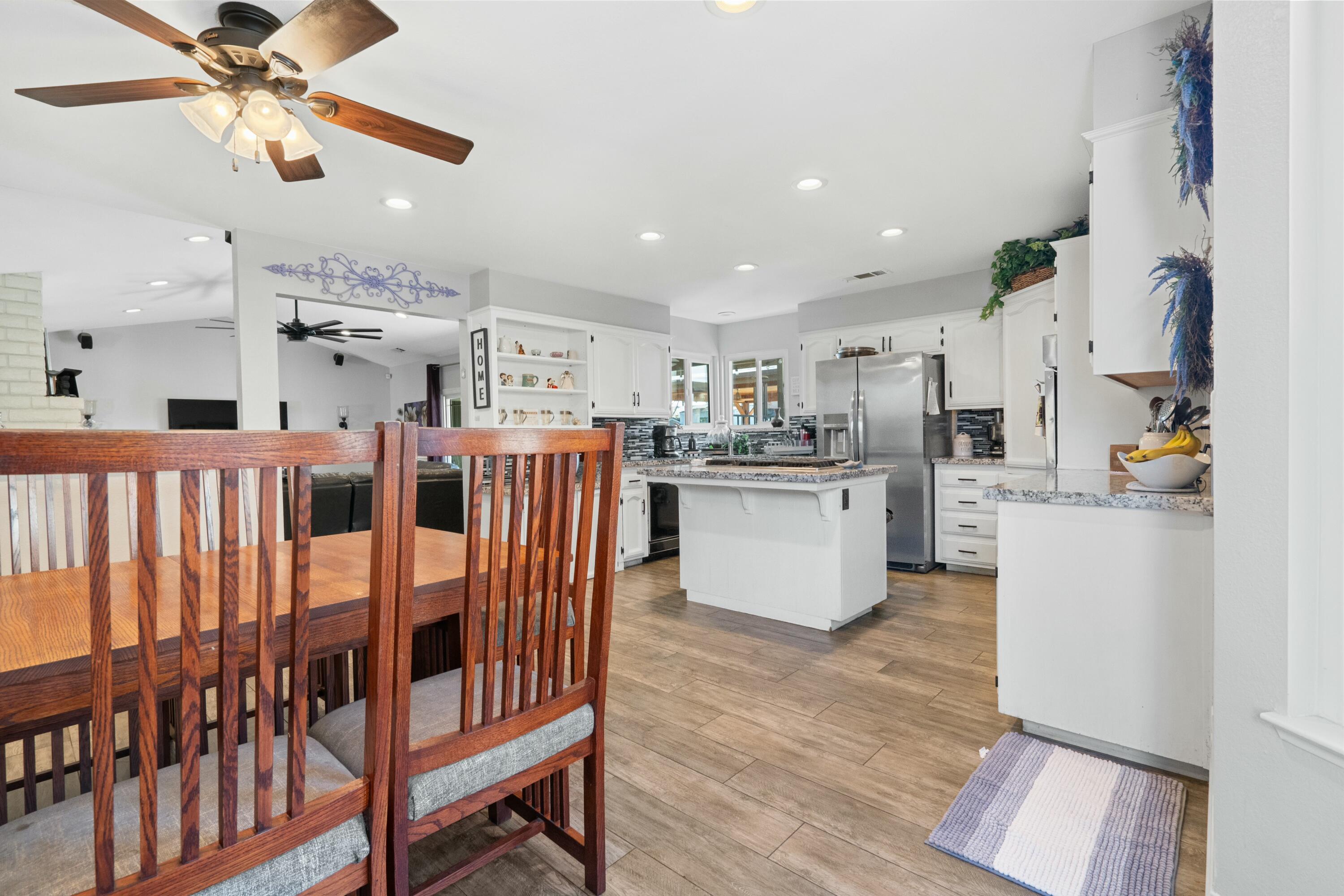 1103 N Vista St, Visalia, CA 93292