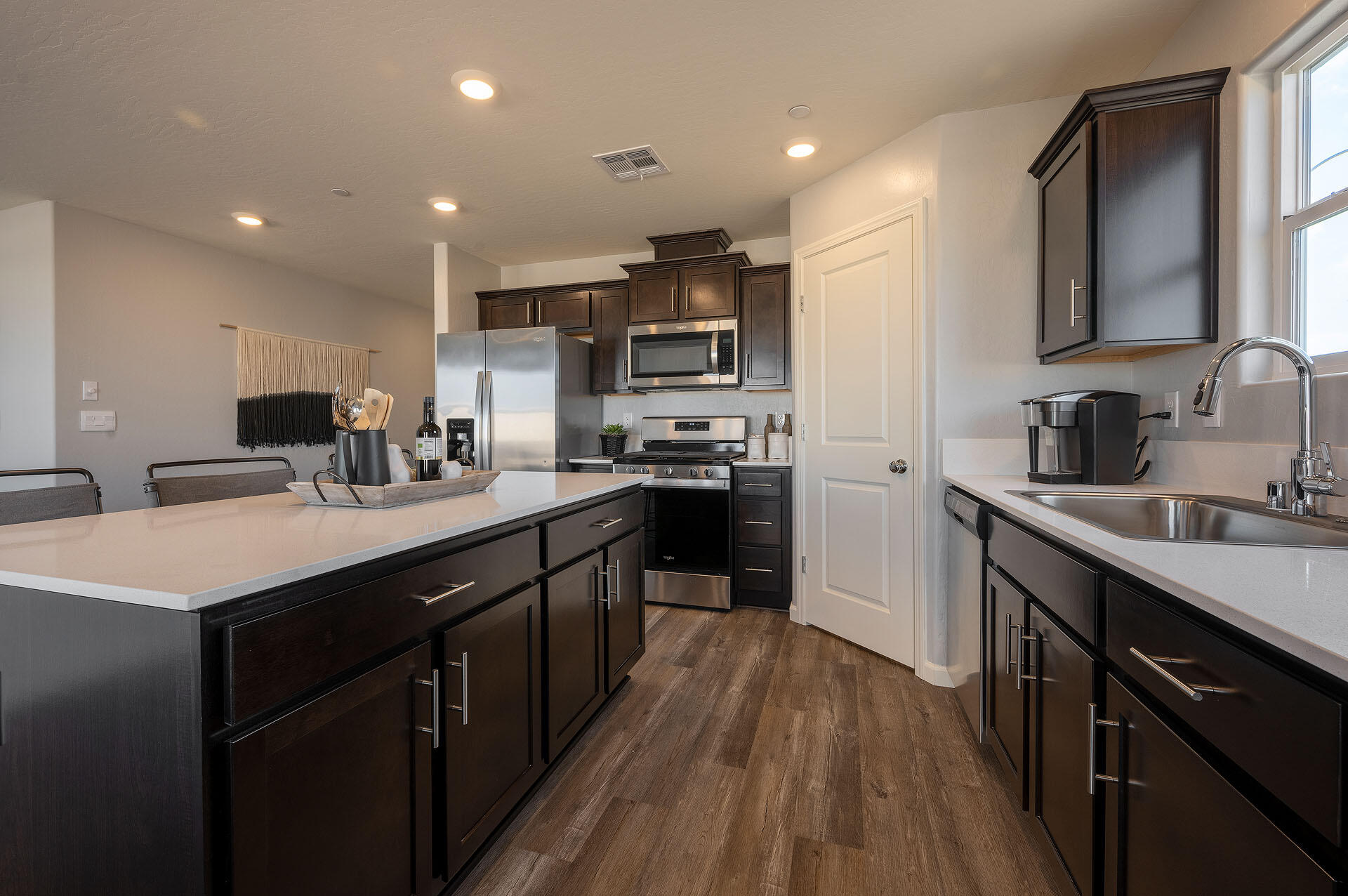 6946 W Grove Ave #1038 Sr, Visalia, CA 93291