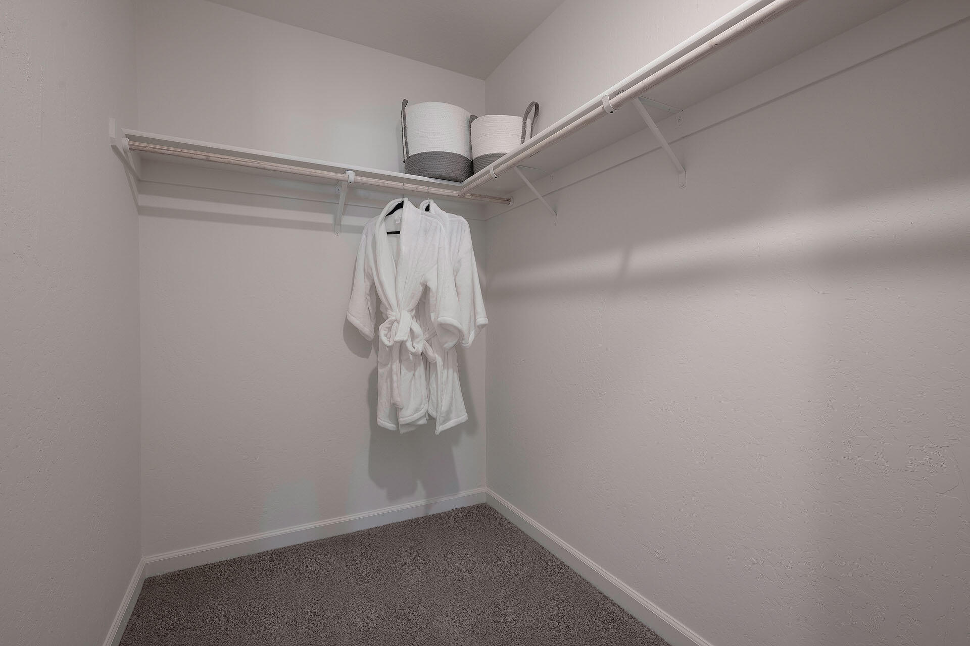 6946 W Grove Ave #1038 Sr, Visalia, CA 93291