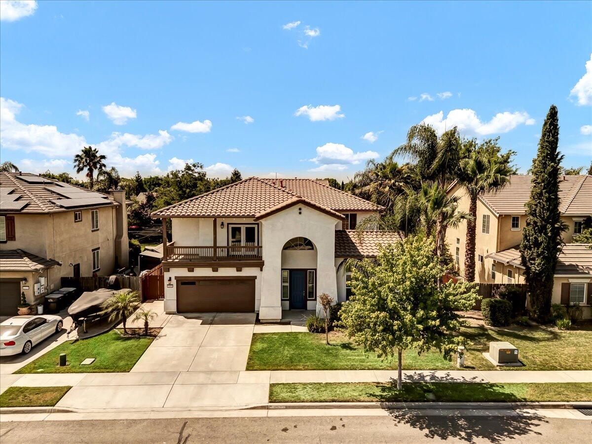 2591 Riviera Ct, Tulare, CA 93274