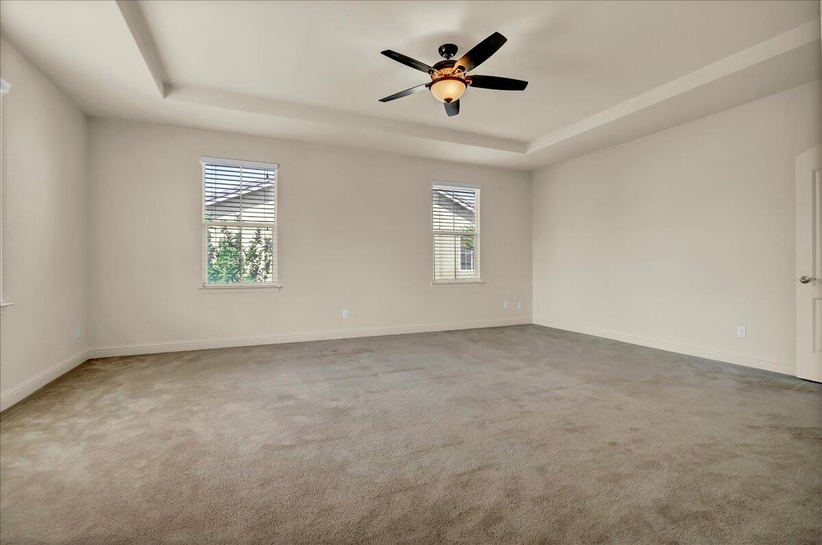 2591 Riviera Ct, Tulare, CA 93274