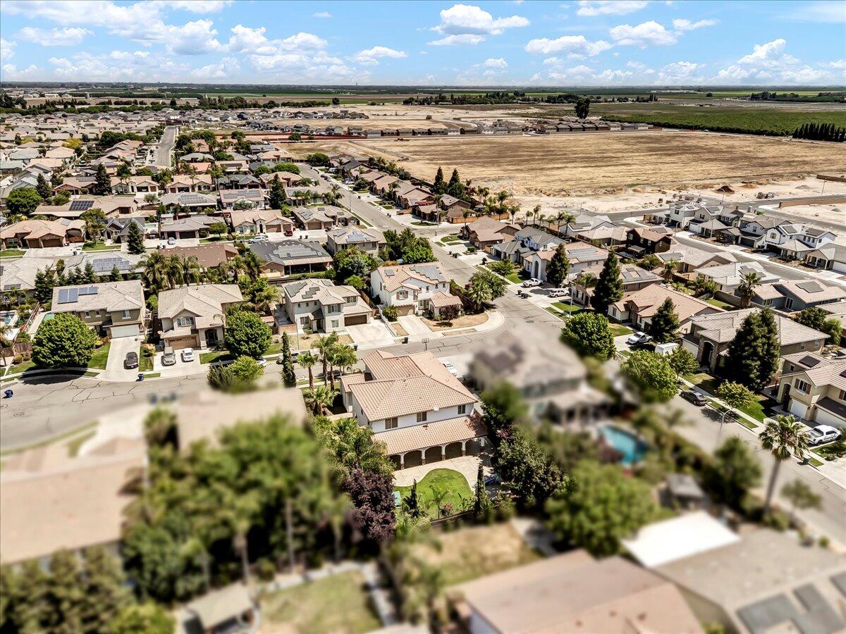 2591 Riviera Ct, Tulare, CA 93274