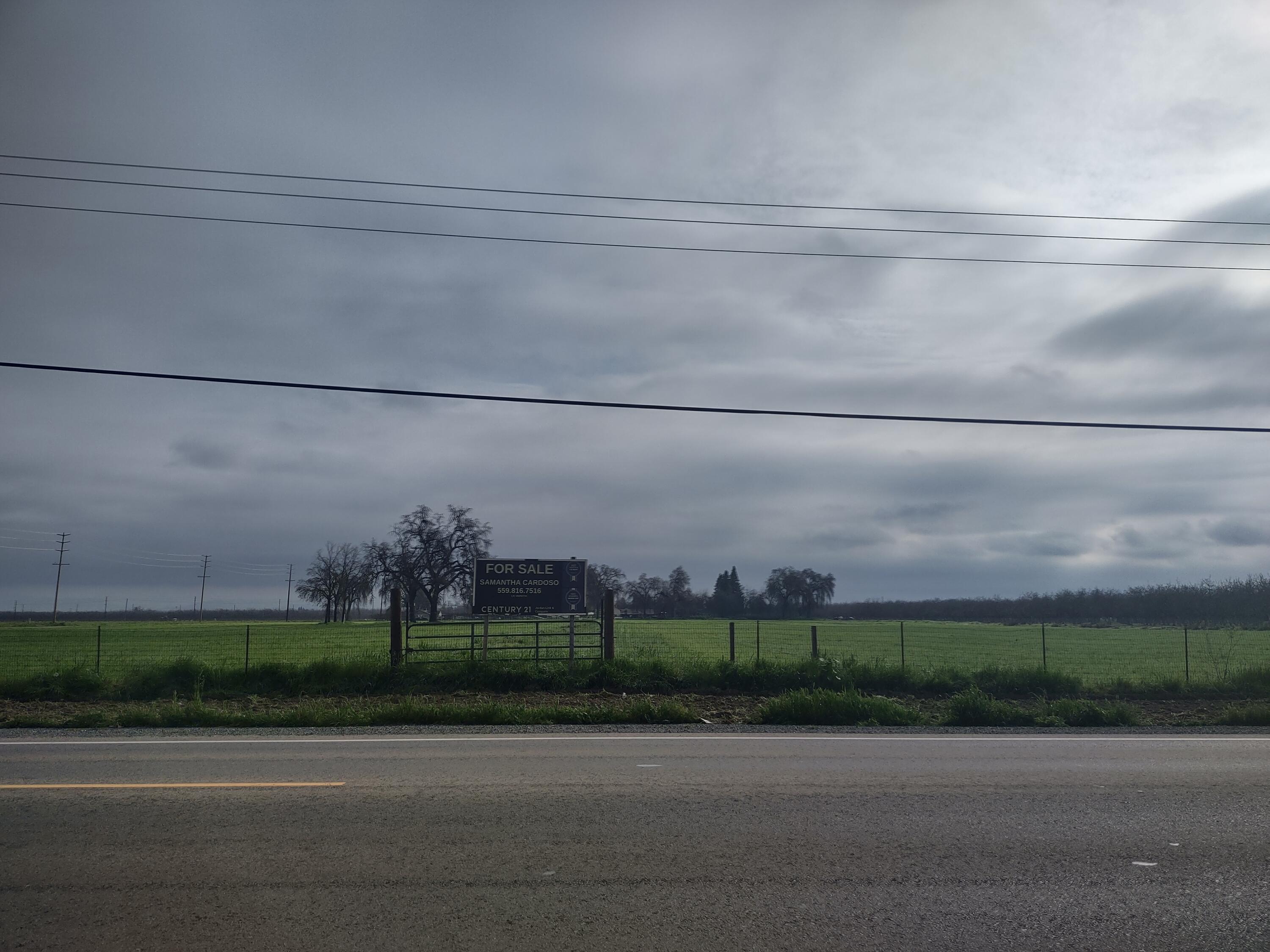 0 Lovers Ln, Visalia, CA 93292
