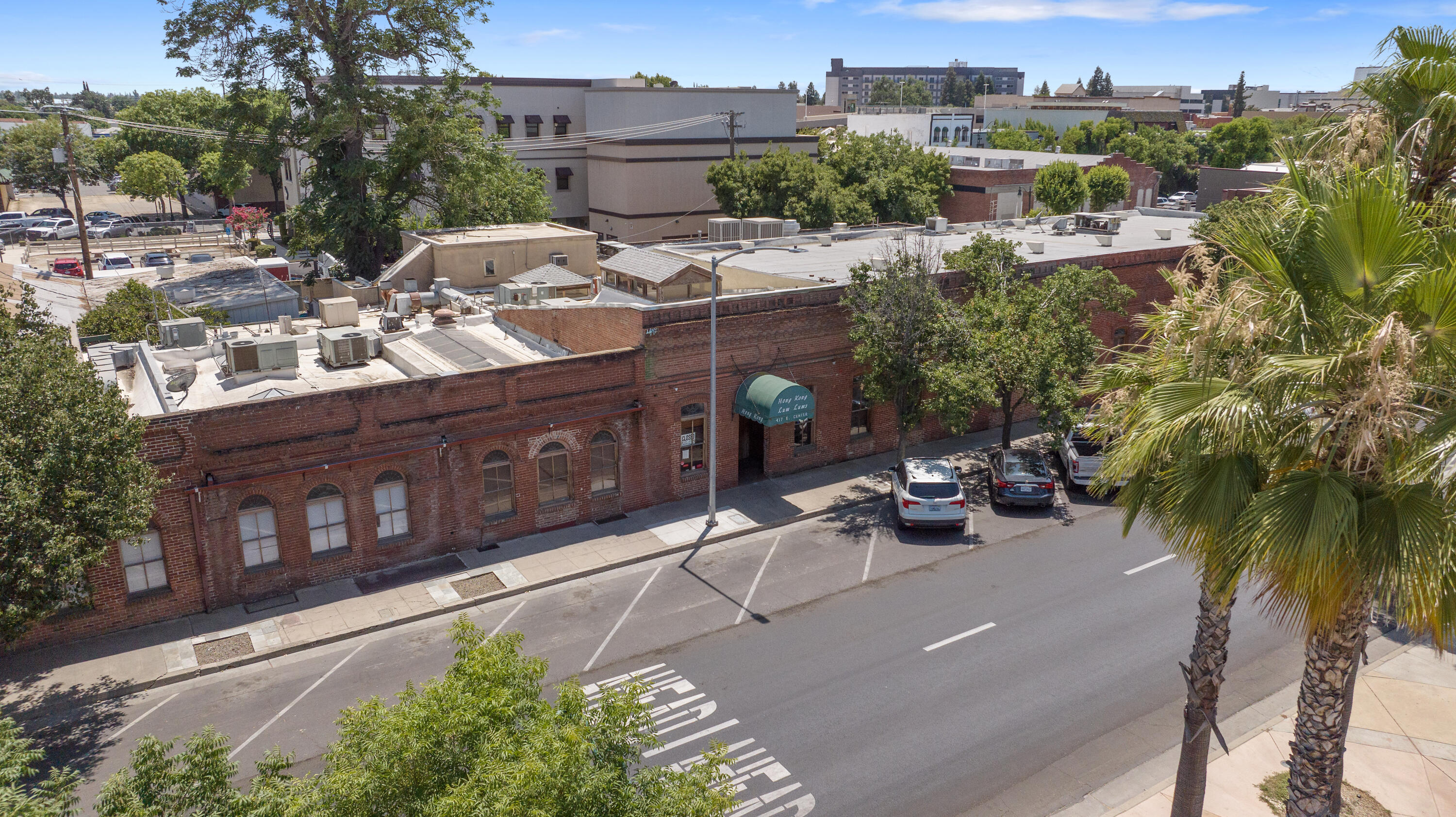 417 E Center Ave, Visalia, CA 93291