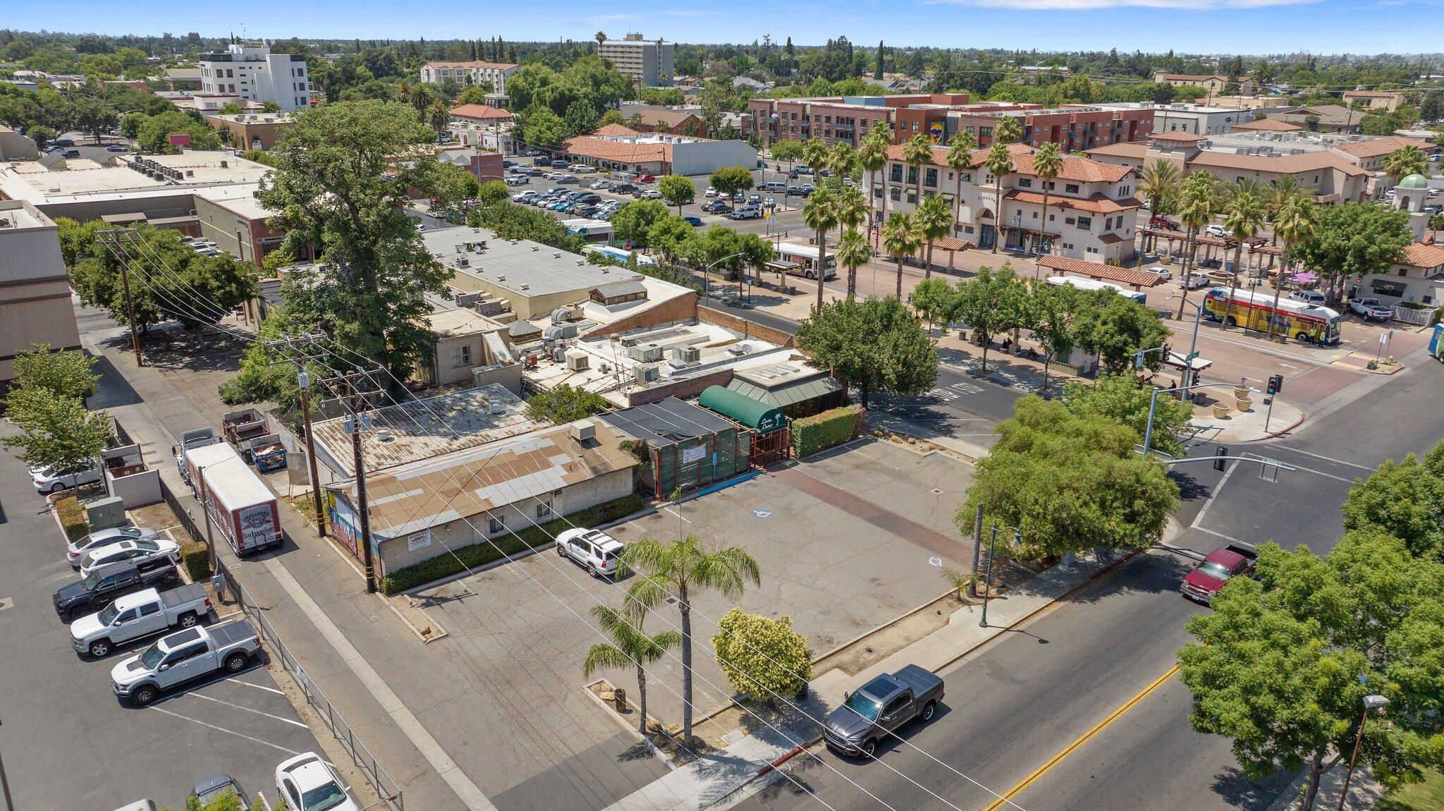 417 E Center Ave, Visalia, CA 93291