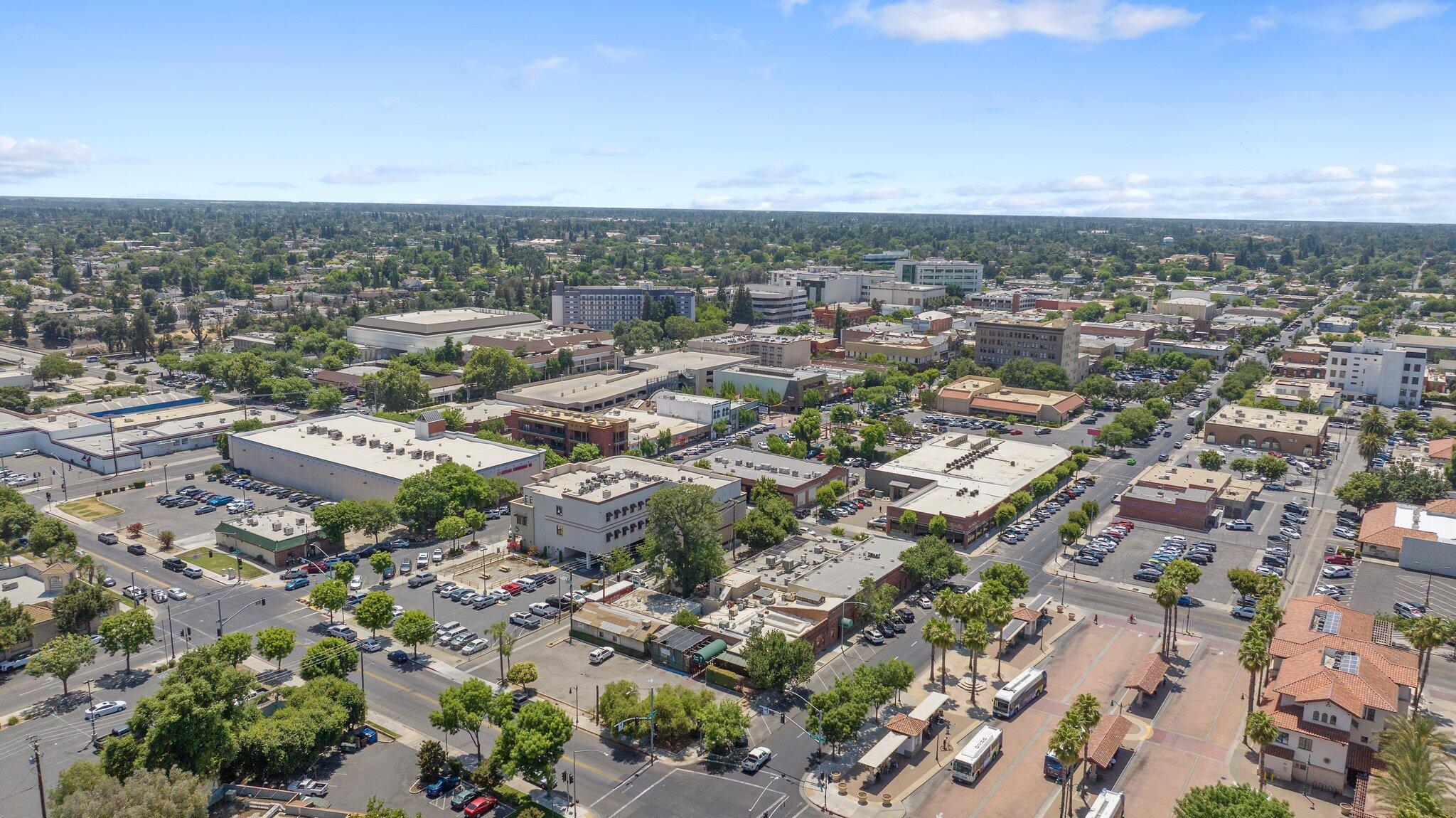 417 E Center Ave, Visalia, CA 93291