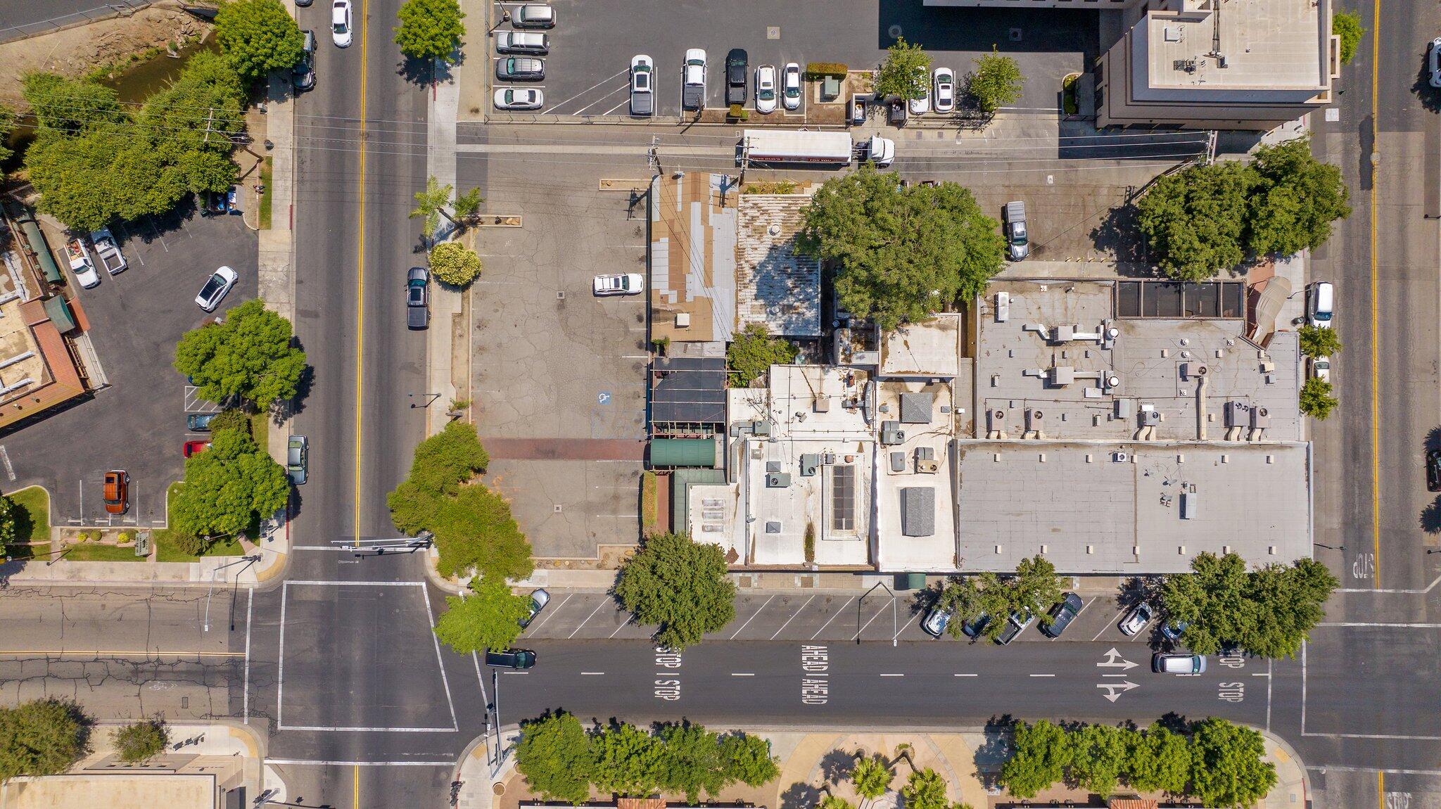 417 E Center Ave, Visalia, CA 93291