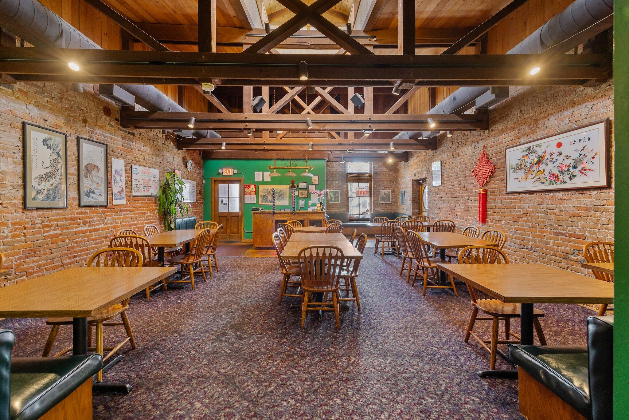 417 E Center Ave, Visalia, CA 93291