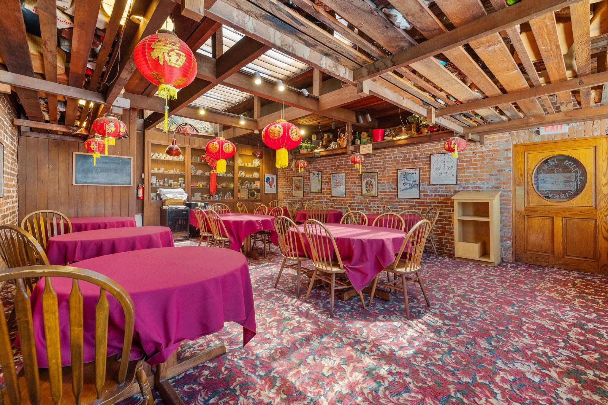 417 E Center Ave, Visalia, CA 93291