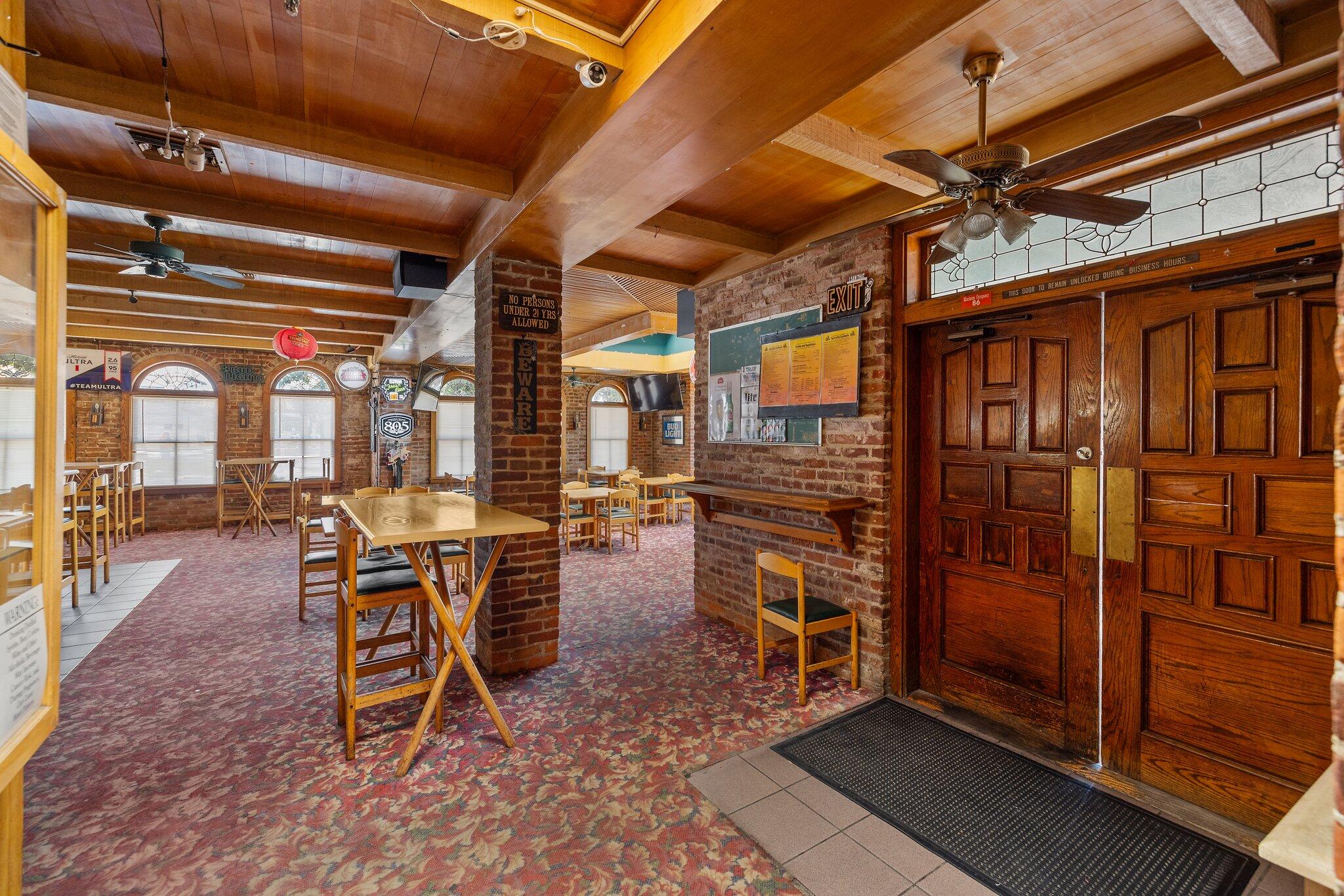 417 E Center Ave, Visalia, CA 93291