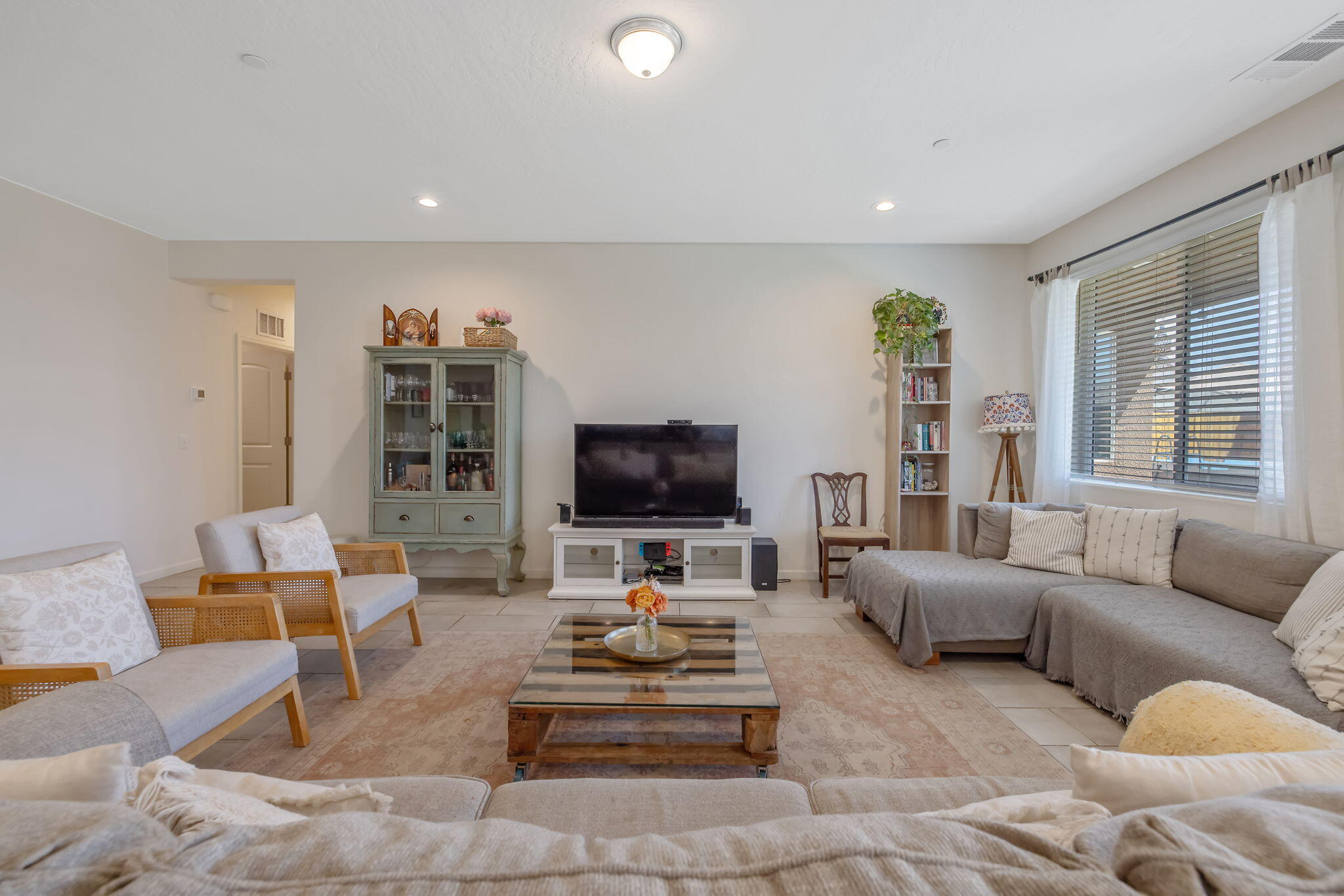 3432 N Atwood Ct, Visalia, CA 93291