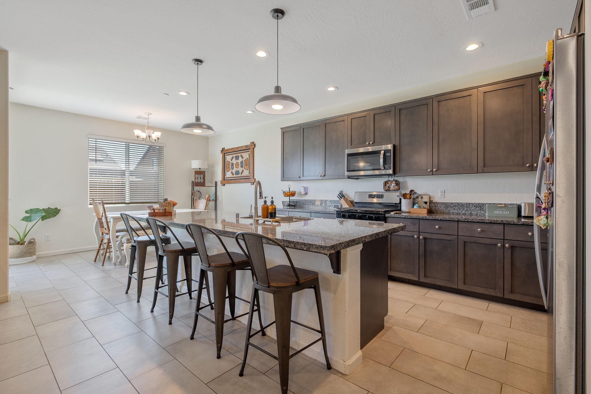 3432 N Atwood Ct, Visalia, CA 93291