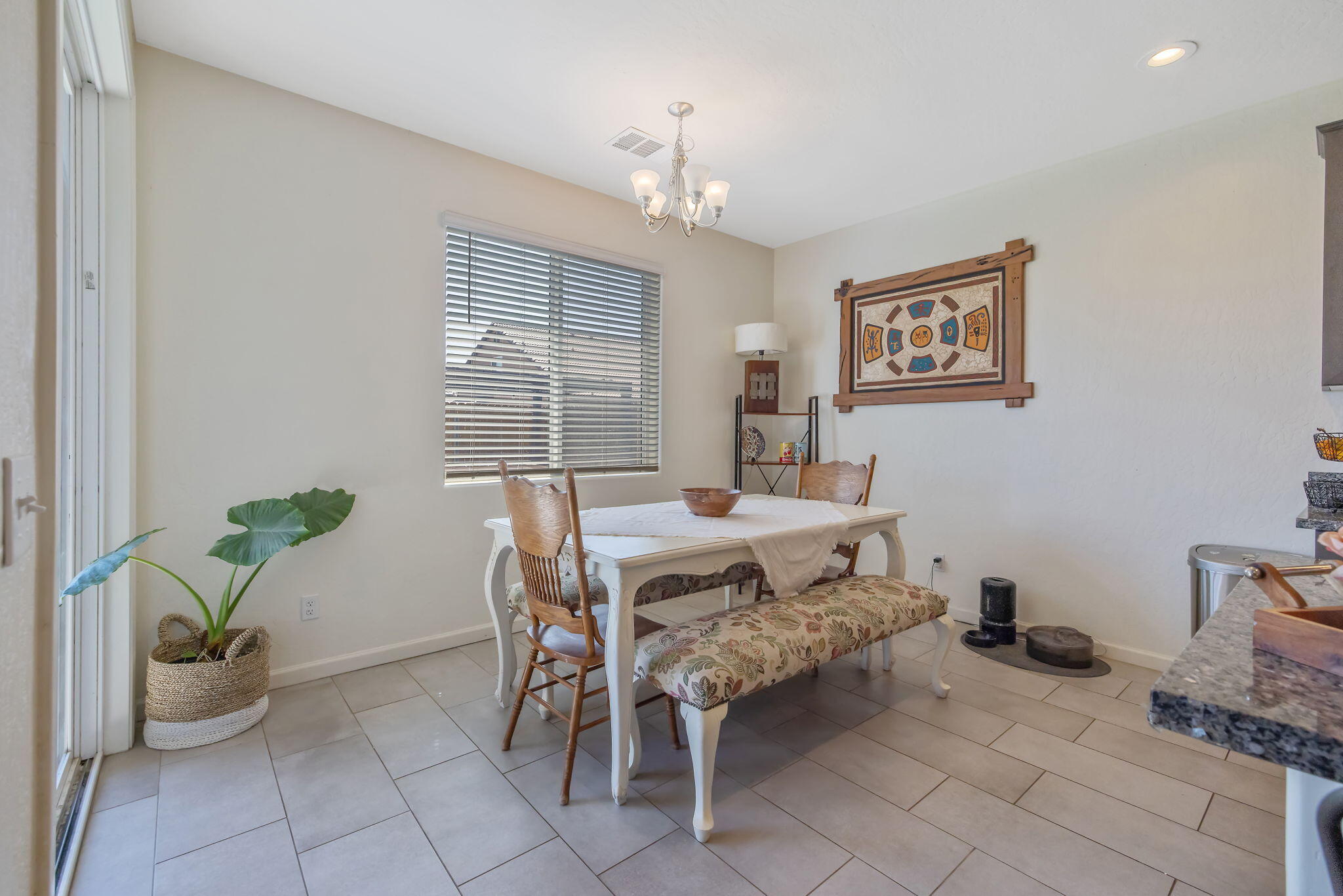 3432 N Atwood Ct, Visalia, CA 93291