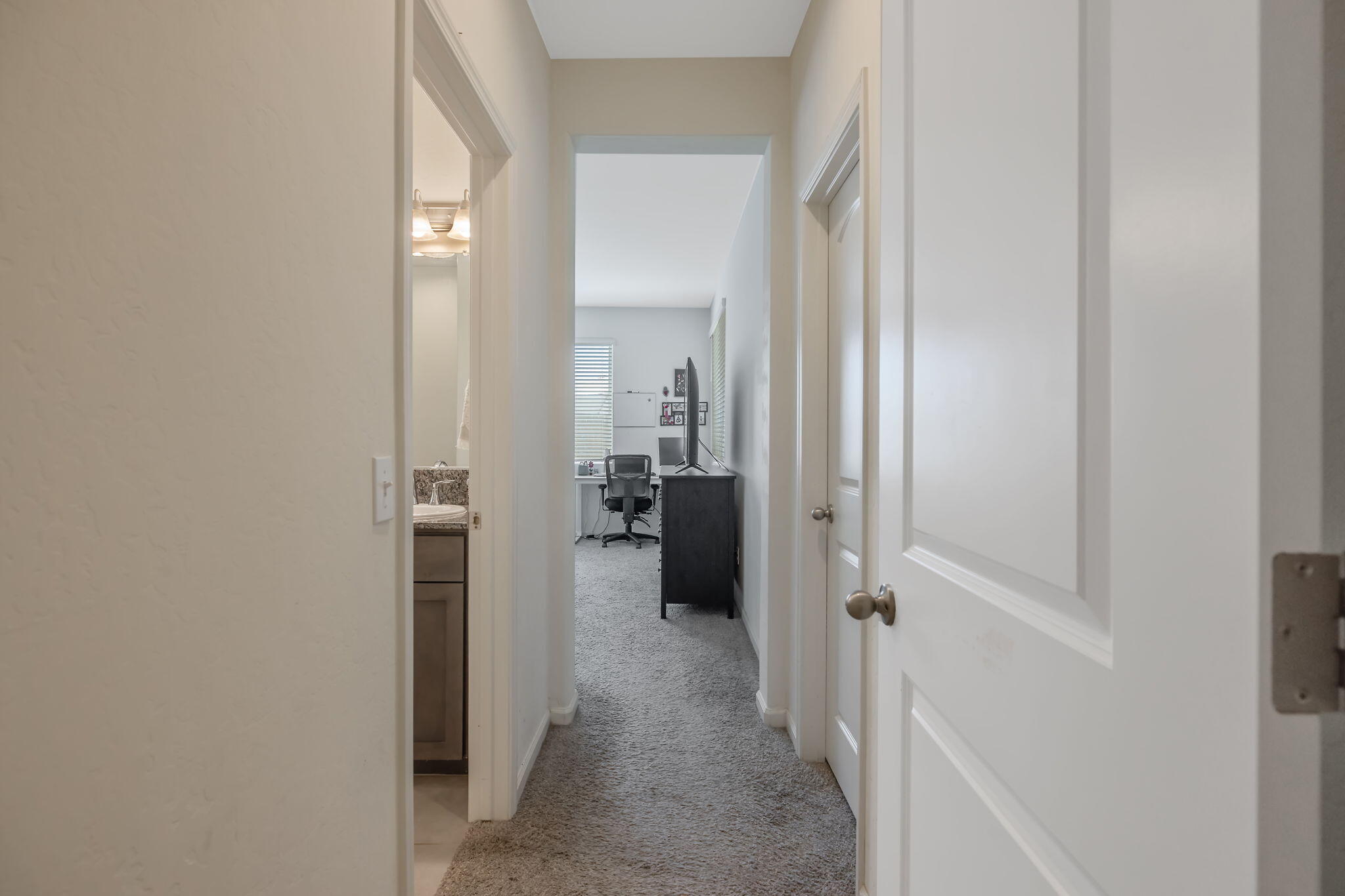 3432 N Atwood Ct, Visalia, CA 93291