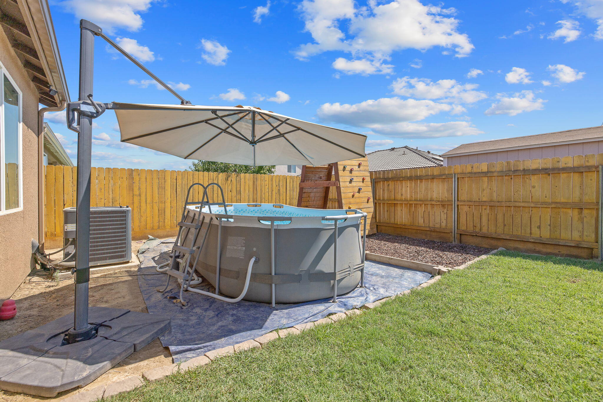 3432 N Atwood Ct, Visalia, CA 93291