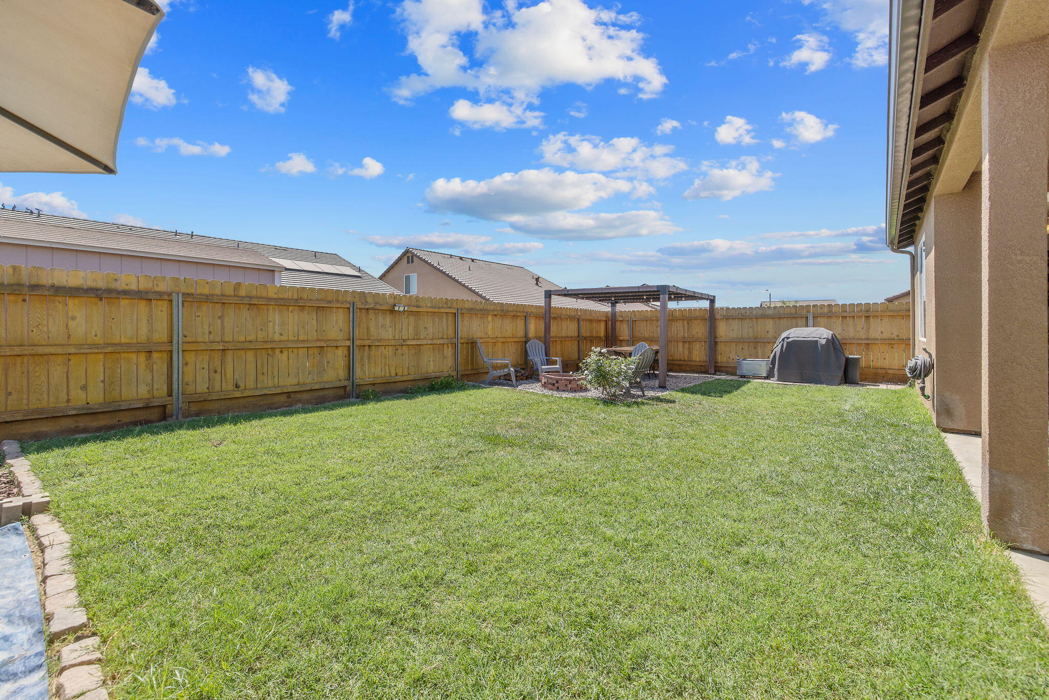 3432 N Atwood Ct, Visalia, CA 93291