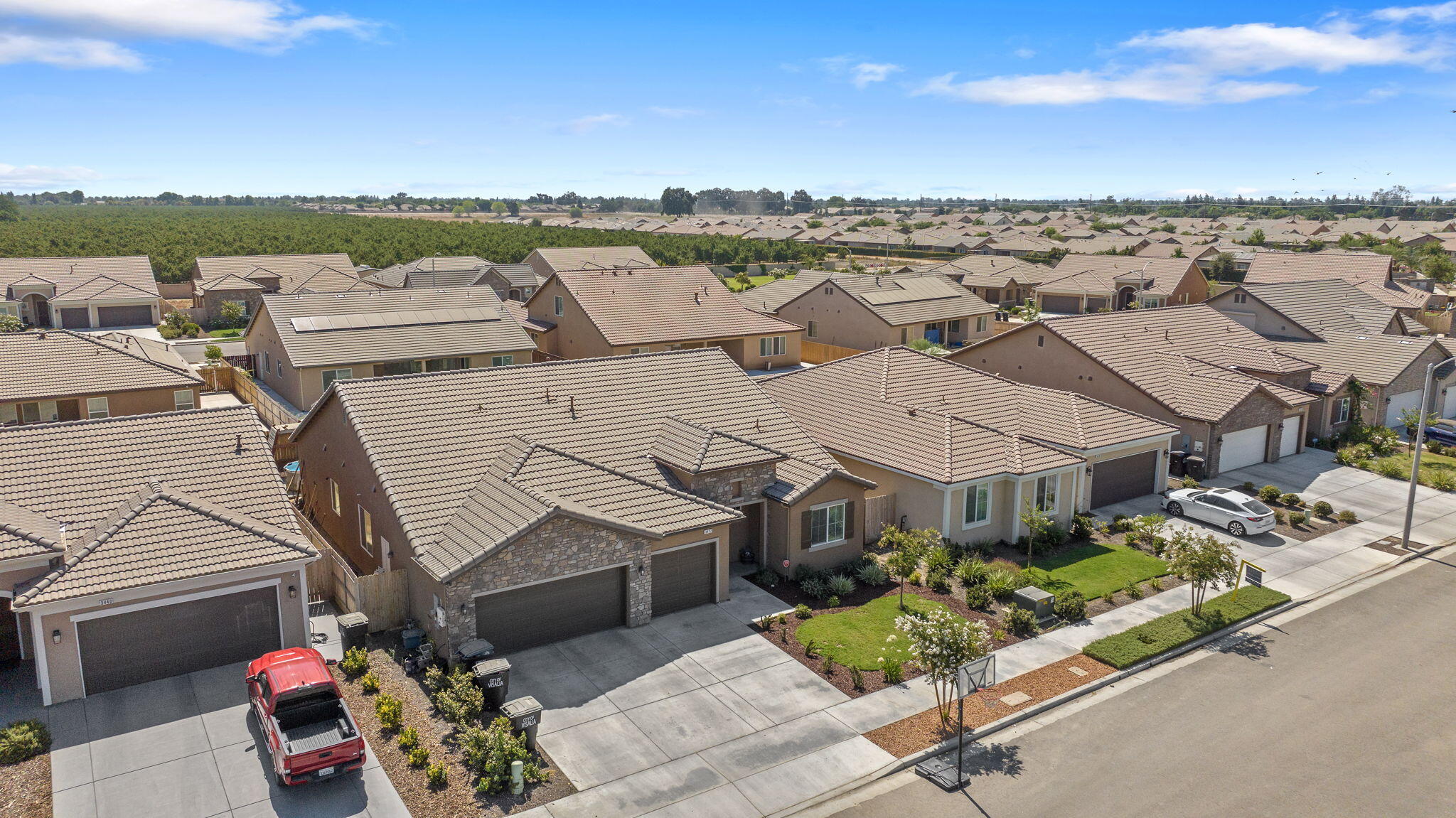 3432 N Atwood Ct, Visalia, CA 93291