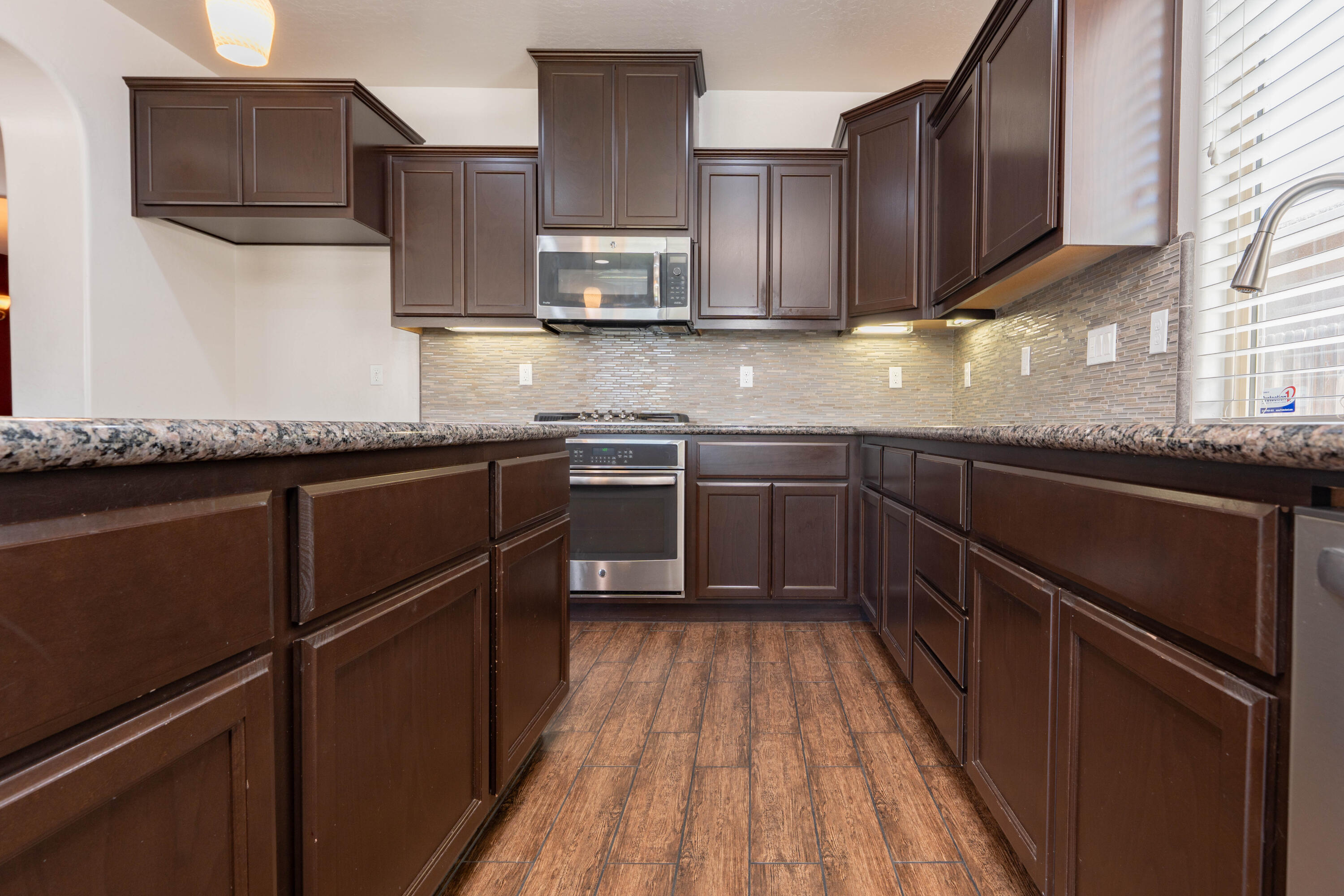 2896 Channel Reef Ave, Tulare, CA 93274