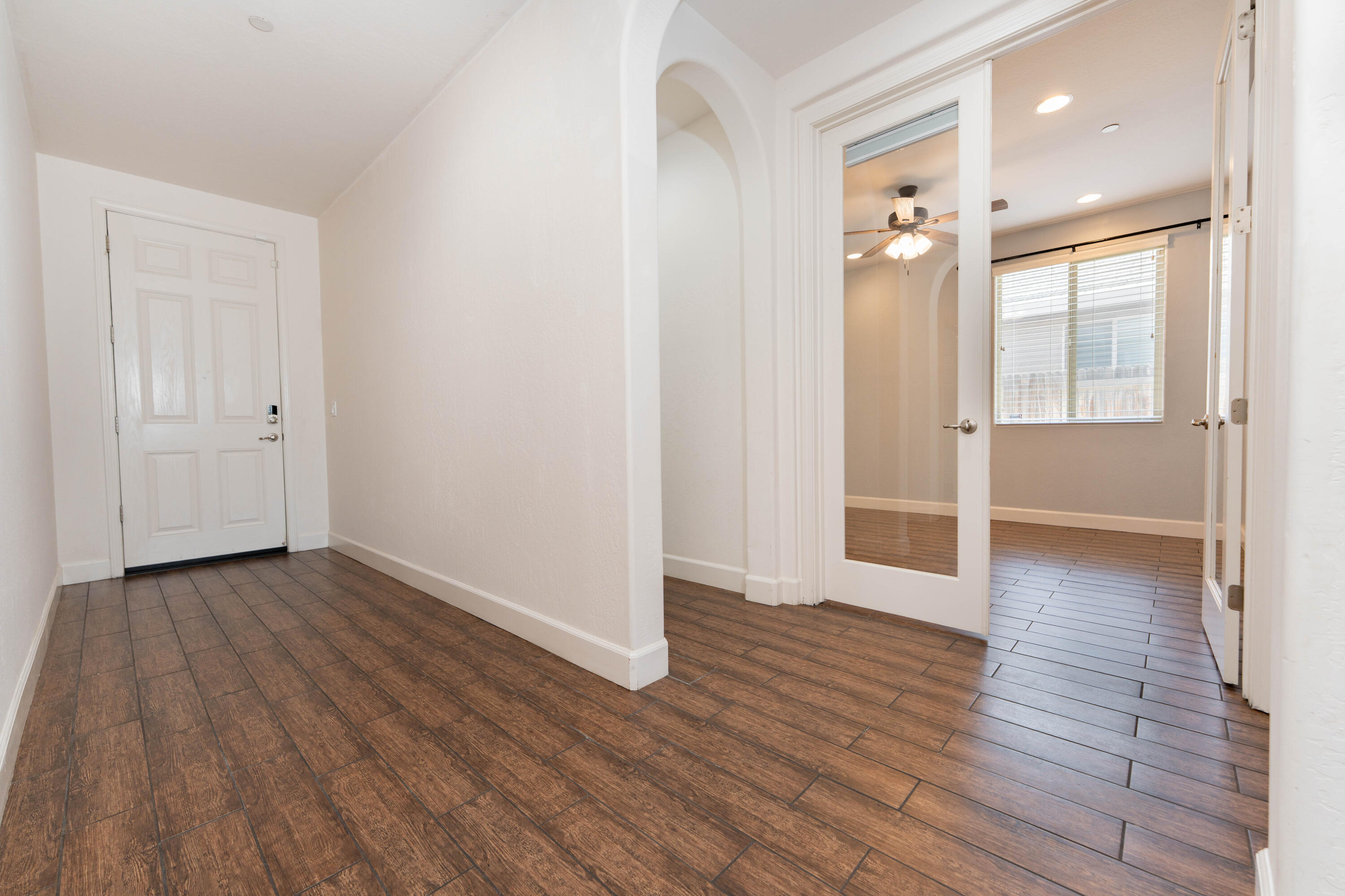 2896 Channel Reef Ave, Tulare, CA 93274