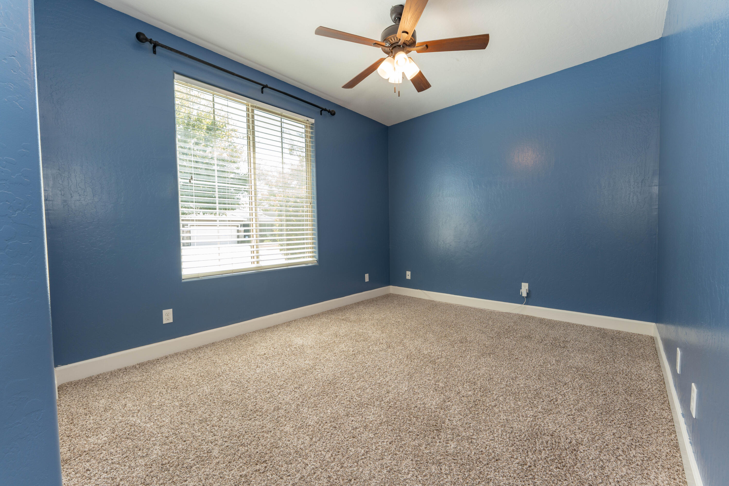 2896 Channel Reef Ave, Tulare, CA 93274