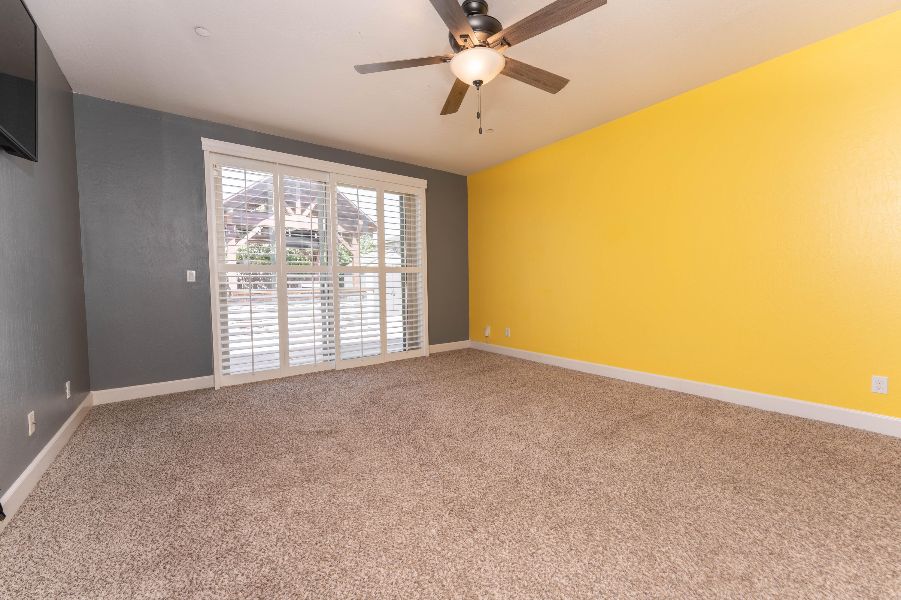 2896 Channel Reef Ave, Tulare, CA 93274