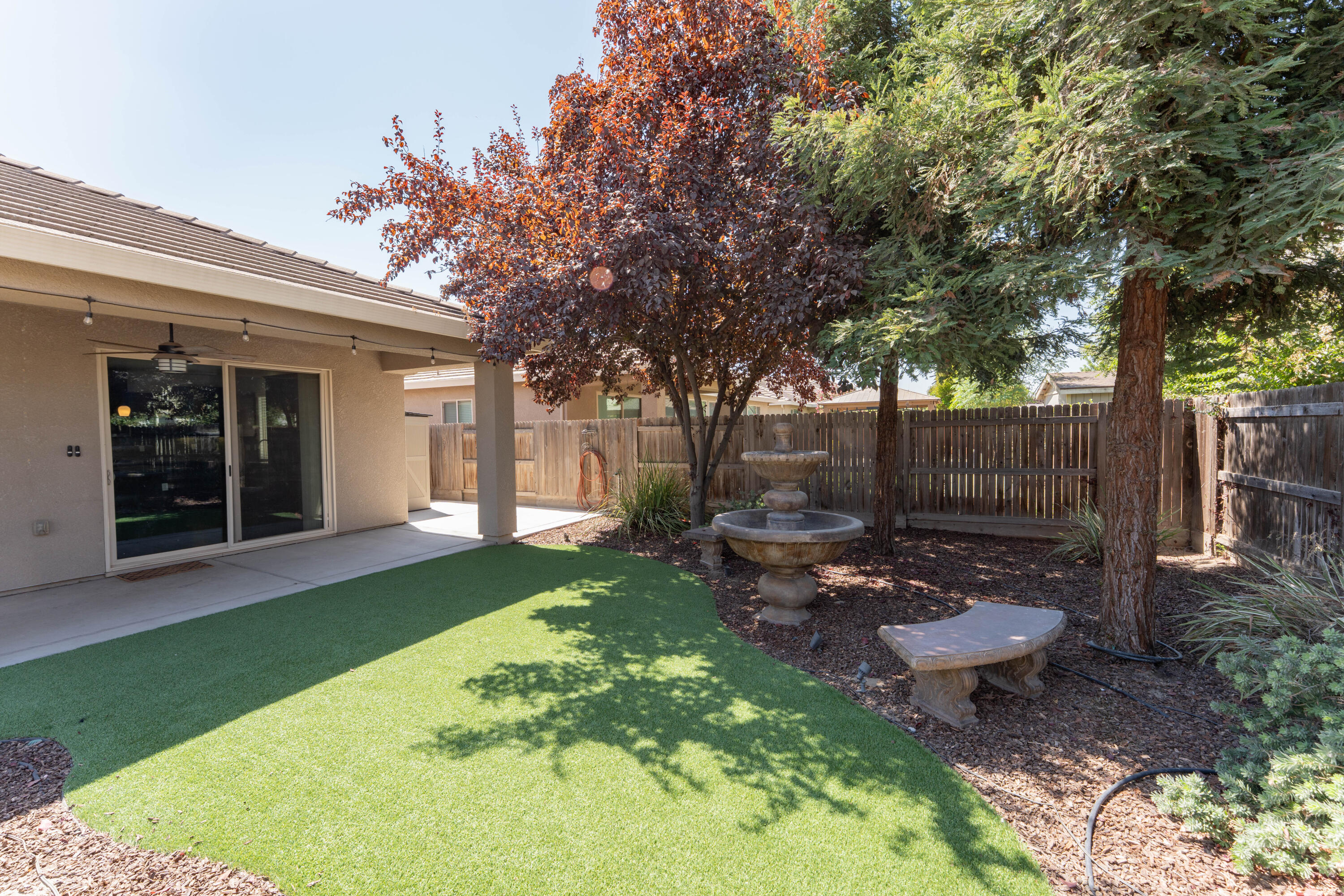 2896 Channel Reef Ave, Tulare, CA 93274