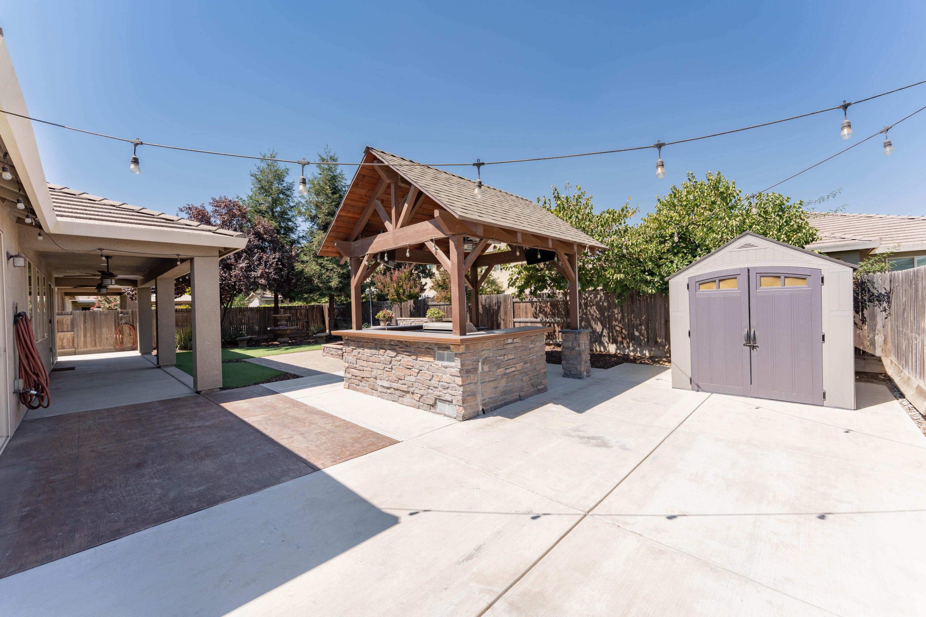 2896 Channel Reef Ave, Tulare, CA 93274