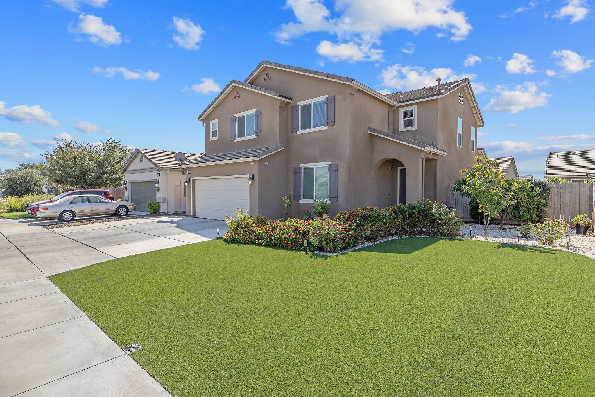 3043 Parks Ave, Tulare, CA 93274