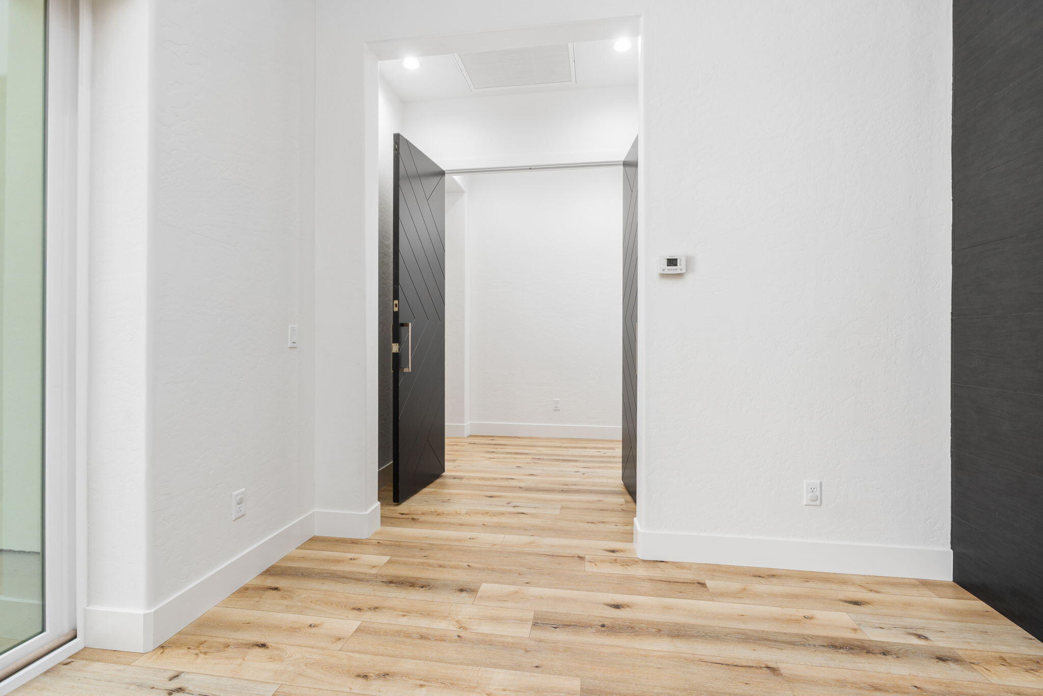 2222 Diamante Dr, Tulare, CA 93274