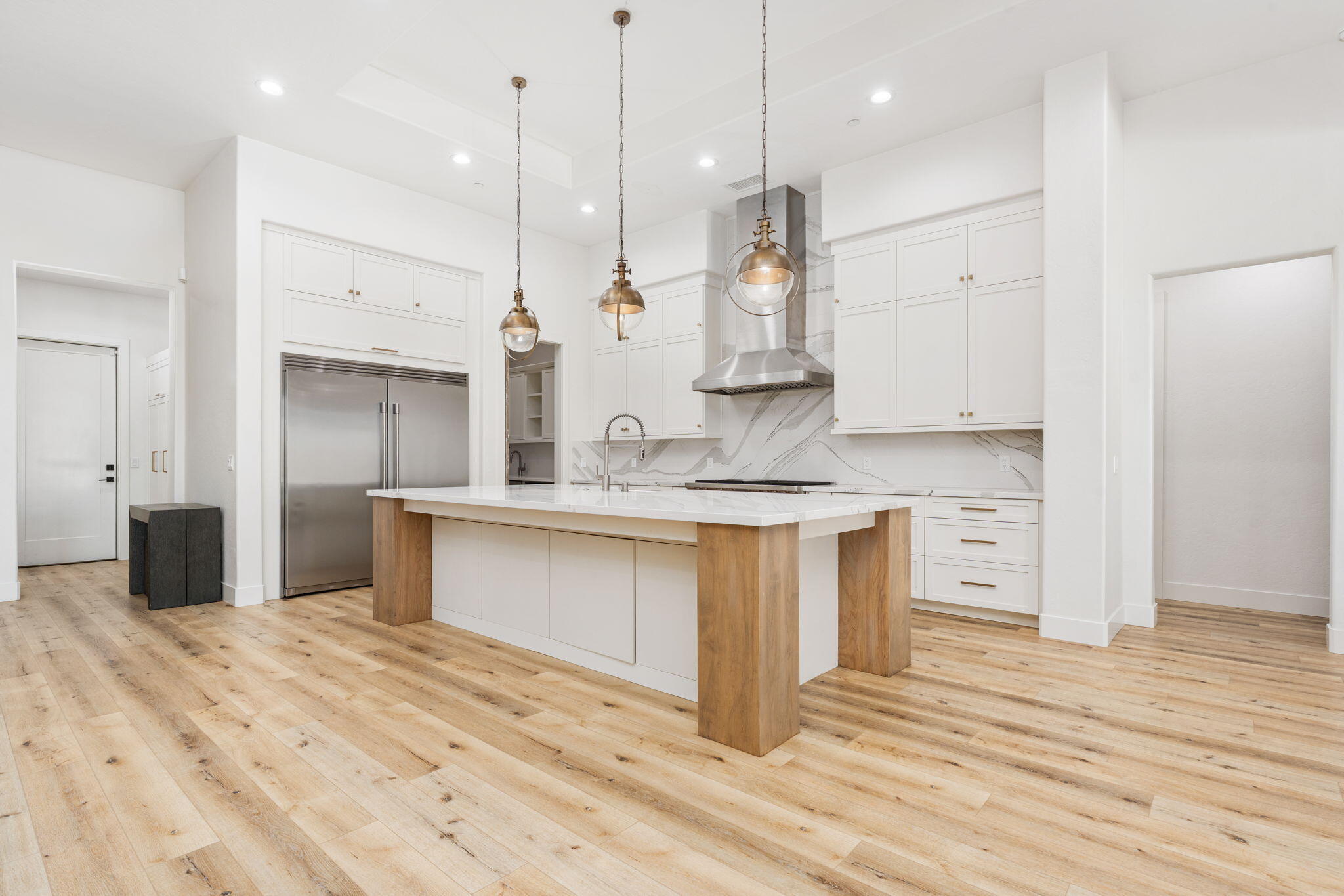 2222 Diamante Dr, Tulare, CA 93274