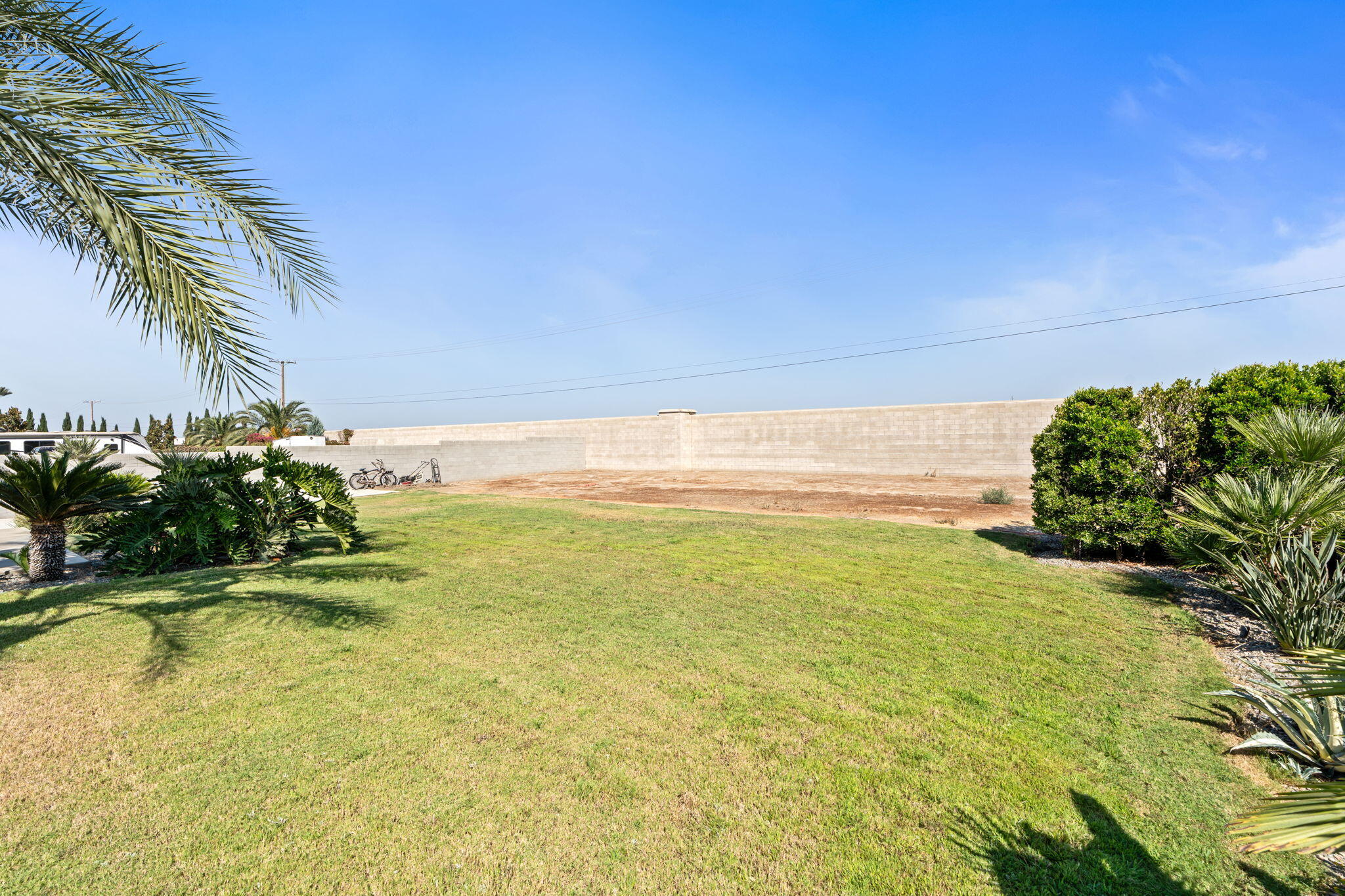 2222 Diamante Dr, Tulare, CA 93274