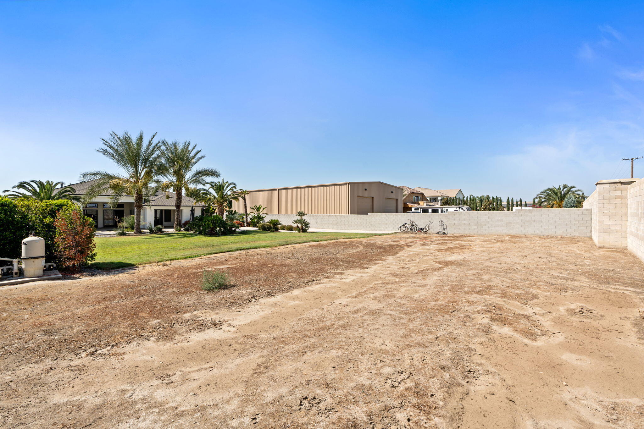 2222 Diamante Dr, Tulare, CA 93274