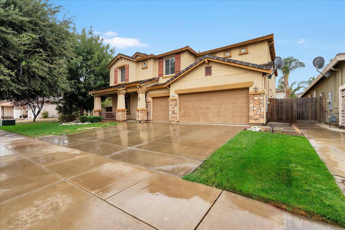 312 Martin St, Tulare, CA 93274