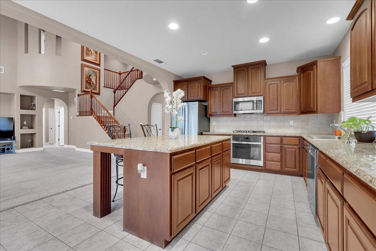 312 Martin St, Tulare, CA 93274