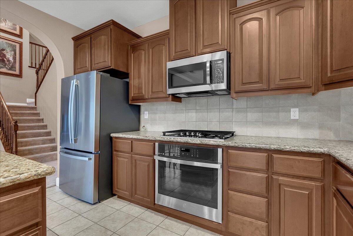 312 Martin St, Tulare, CA 93274