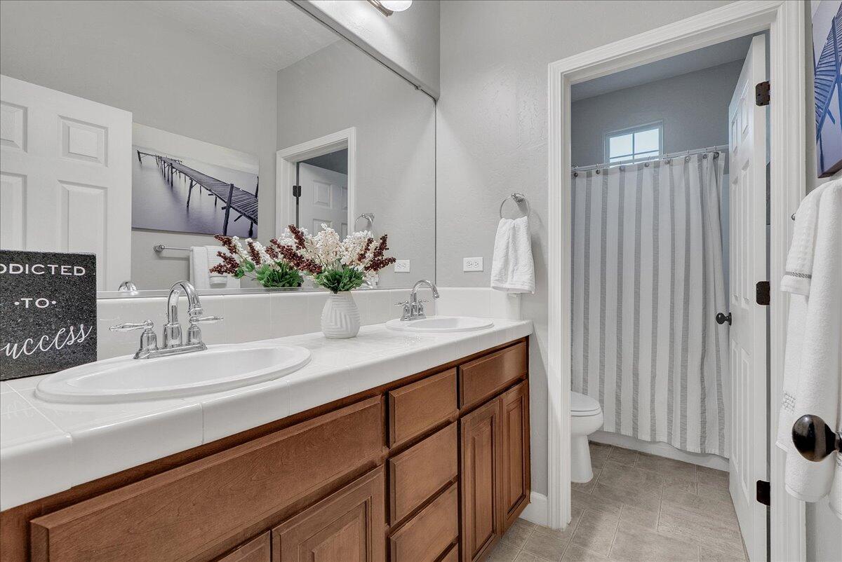 312 Martin St, Tulare, CA 93274